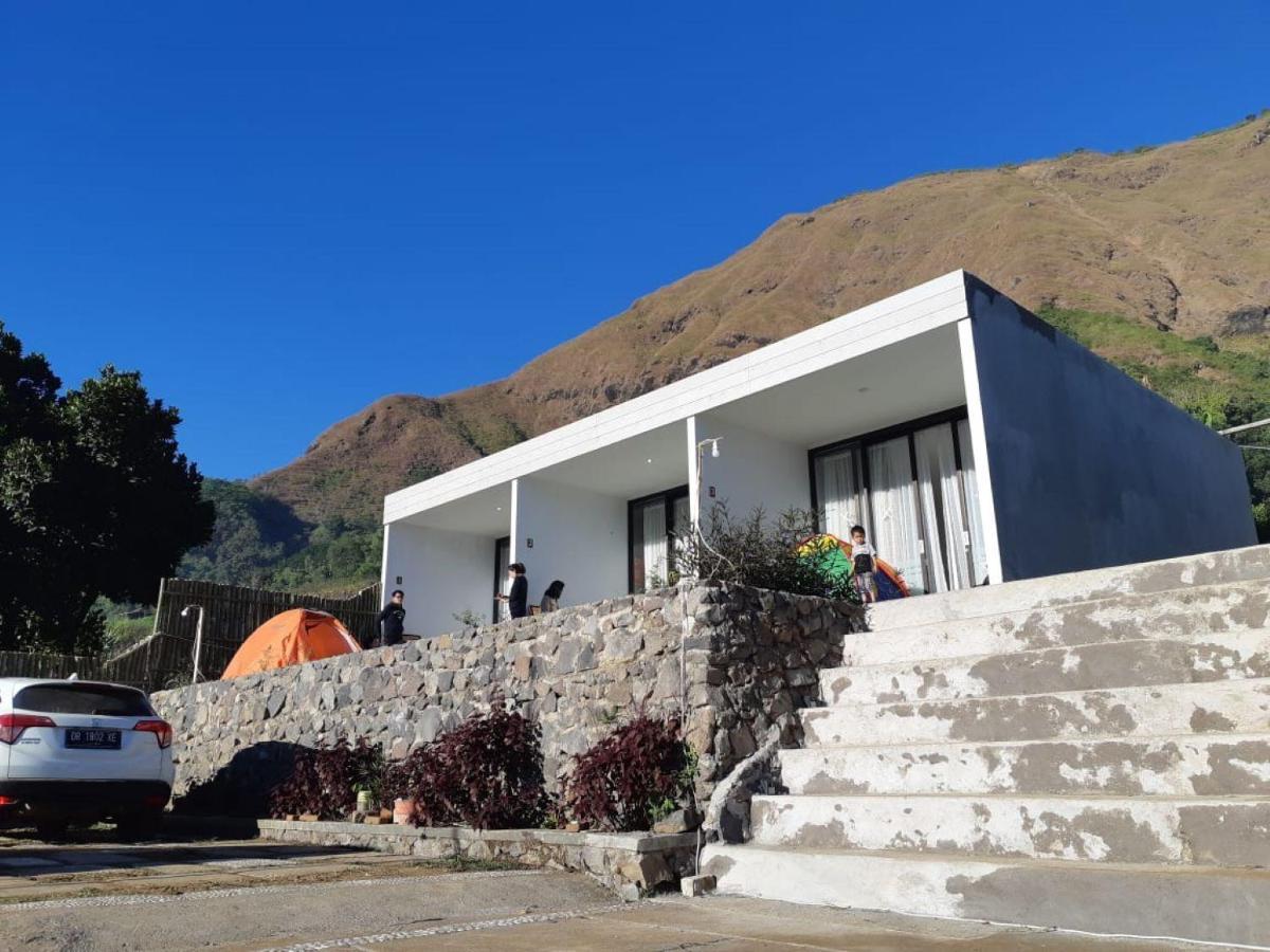 Rinjani Green Park Syariah Hotel Сембалун Лауанг Екстериор снимка