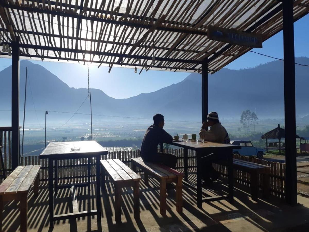 Rinjani Green Park Syariah Hotel Сембалун Лауанг Екстериор снимка