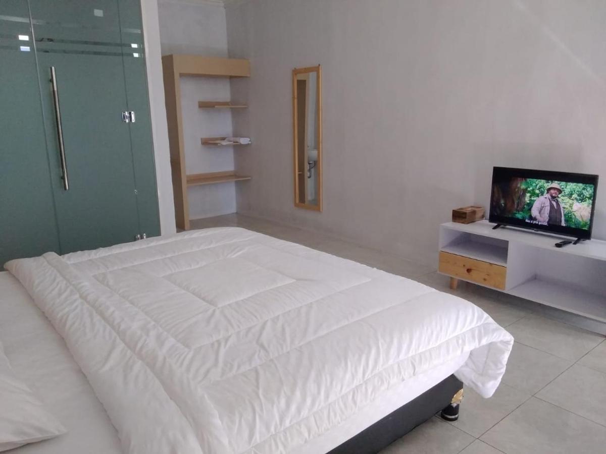 Rinjani Green Park Syariah Hotel Сембалун Лауанг Екстериор снимка